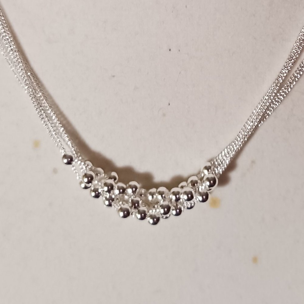 Silver Bead Ball Grapes Fashion Necklace NWOT - Picture 5 of 12
